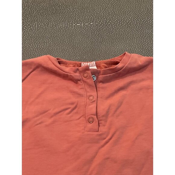 Gray Label Snap Tee 6M EUC - Picture 3 of 3